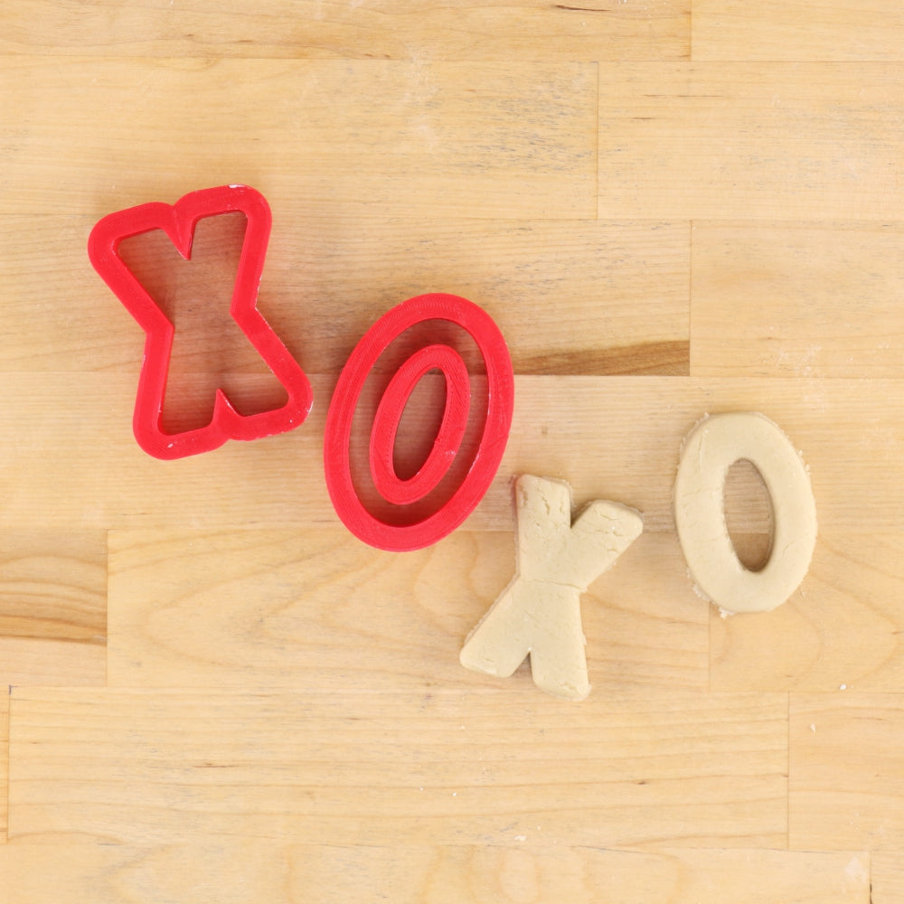 XO Letters cookie cutter